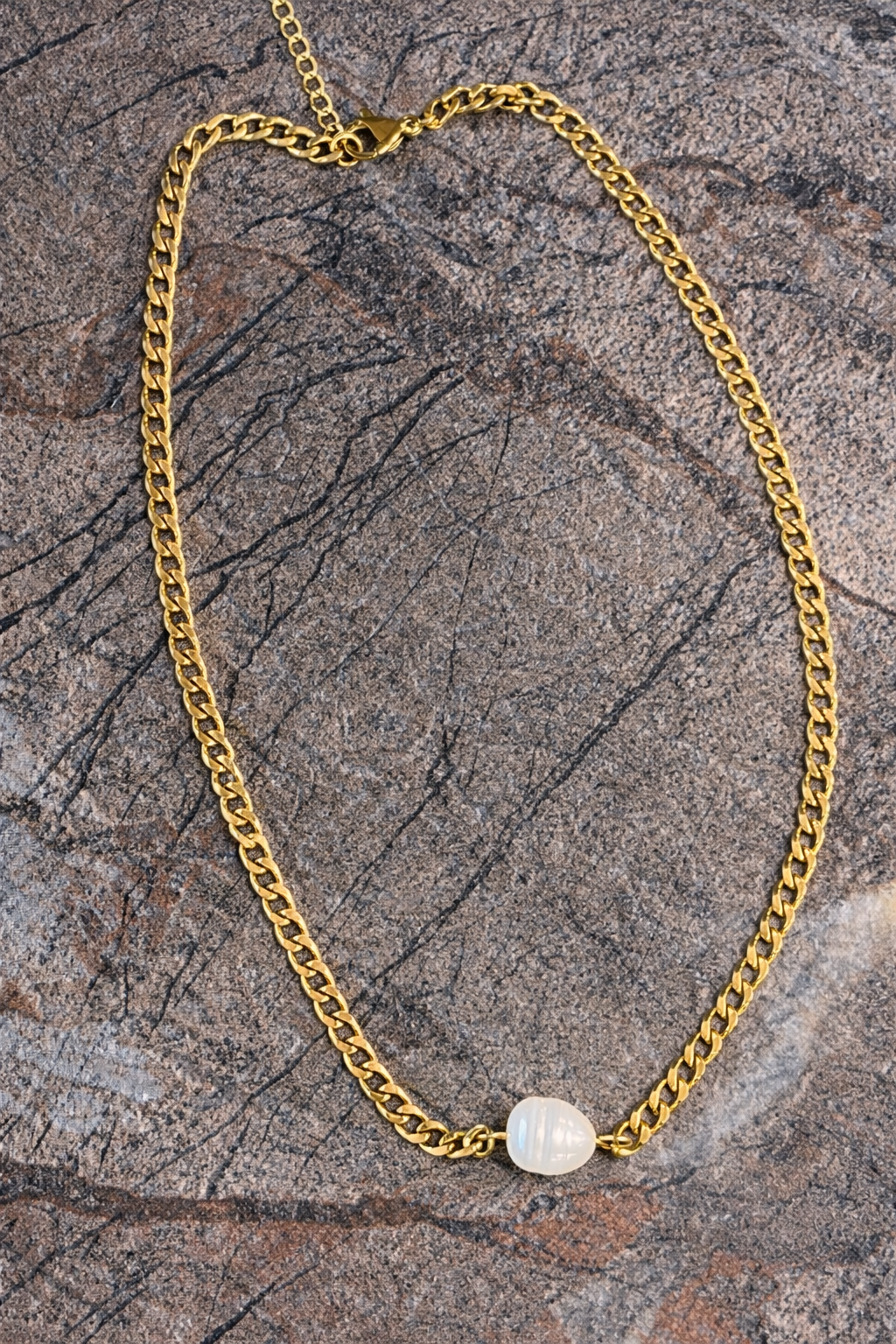 Pearl Chain Necklace Freshwater Pearl & 18K Gold PVD Stainless Steel