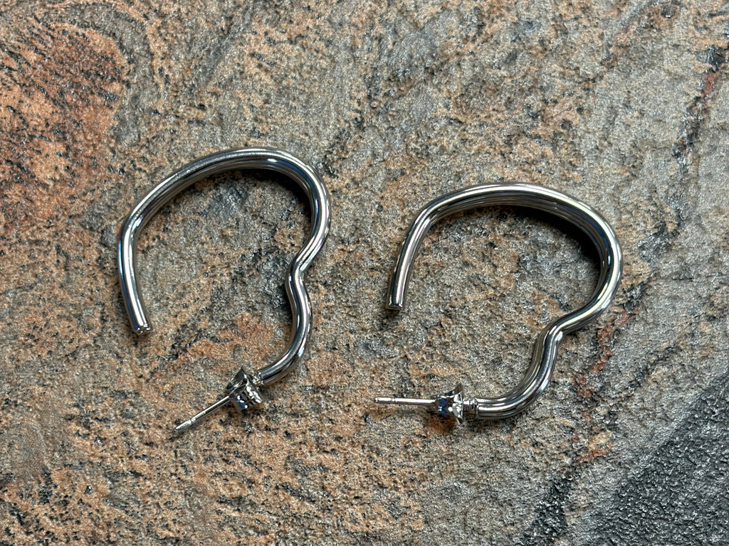 Two-Tone Heart Hoop Earrings – 18K Gold PVD & Stainless Steel